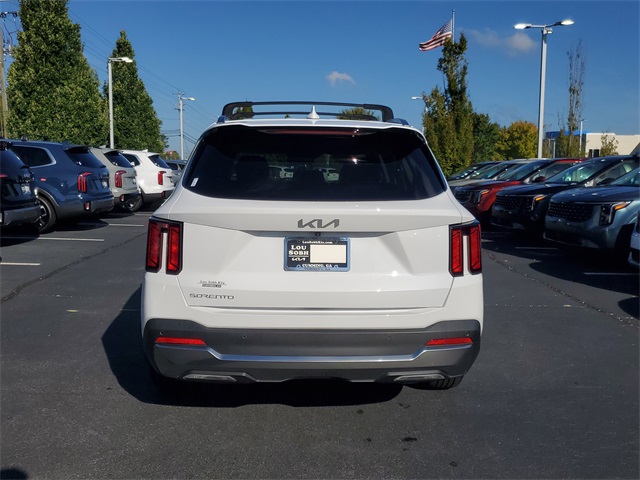 2025 Kia Sorento S photo 4