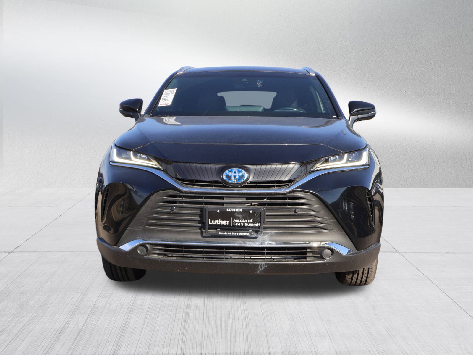 2022 Toyota Venza XLE photo 2