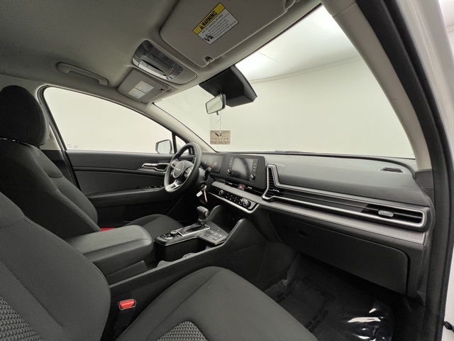 2024 Kia Sportage LX photo 25
