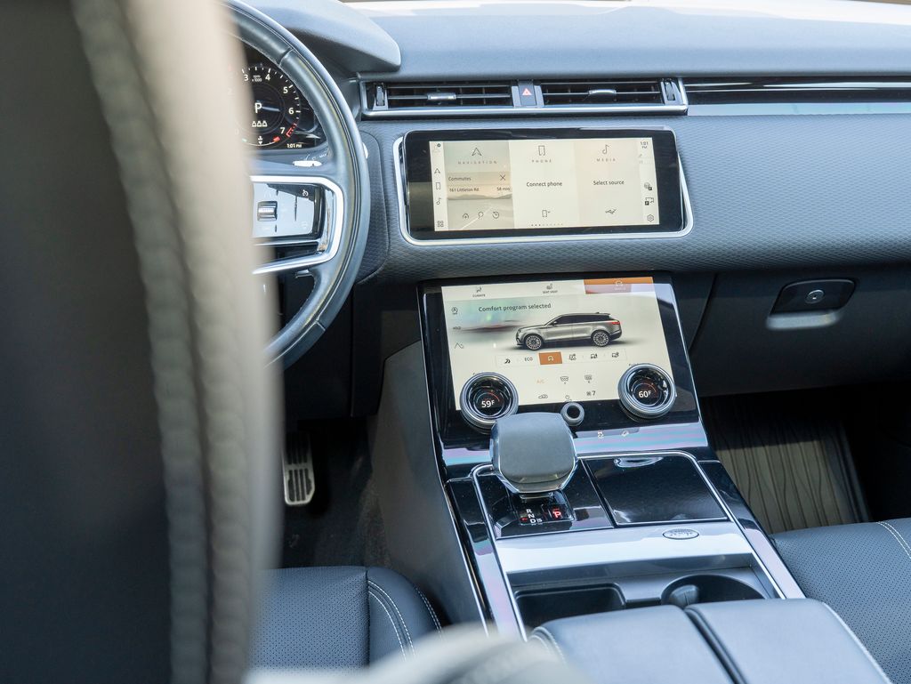 2021 Land Rover Range Rover Velar P250 R-Dynamic S photo 19