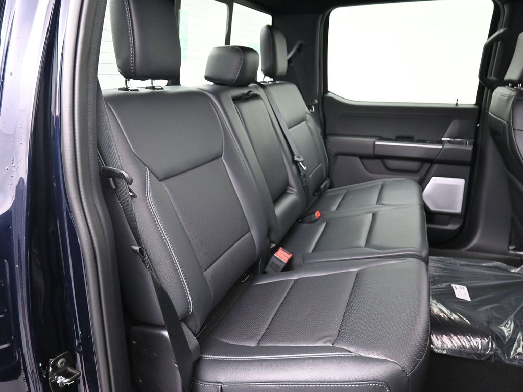 2025 Ford F-150 Lariat photo 22