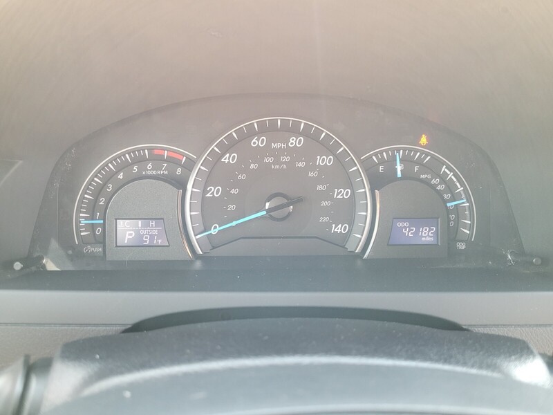 2013 Toyota Camry LE photo 16