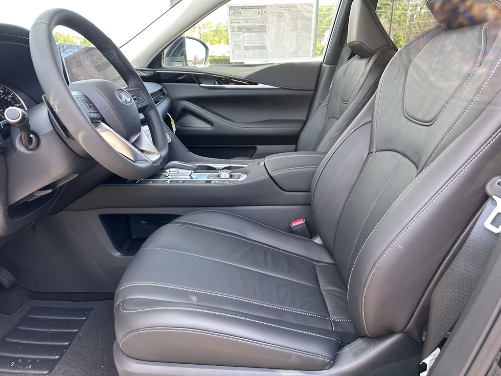 2025 Infiniti QX60 Pure photo 16
