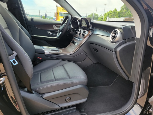 2022 Mercedes Benz GLC 300 4MATIC photo 9