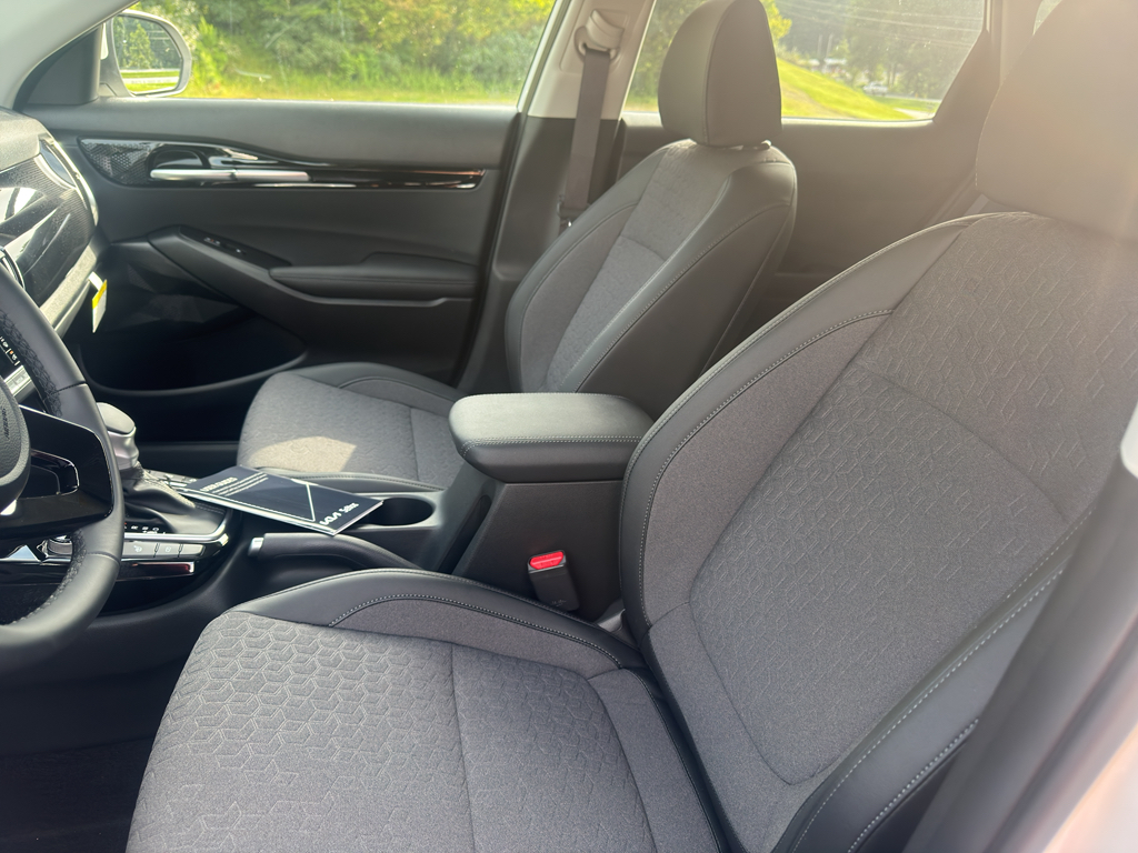 2026 Kia Seltos S photo 9