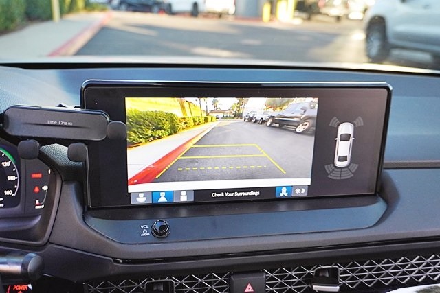 Used 2024 White Honda Touring image 26