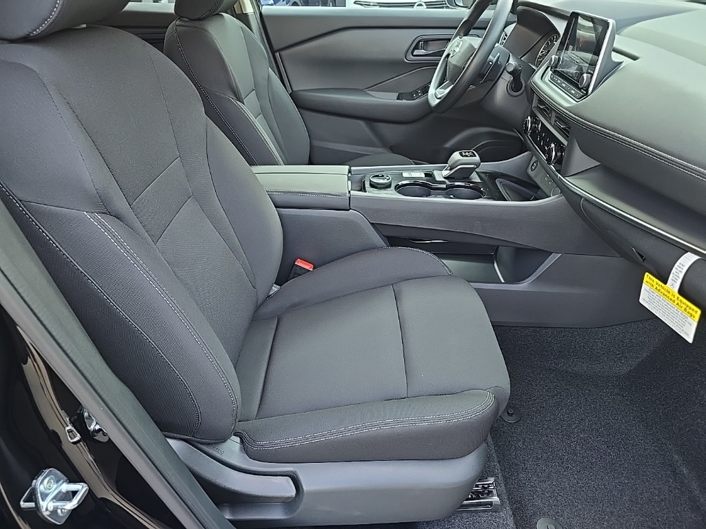 2026 Nissan Rogue S photo 20