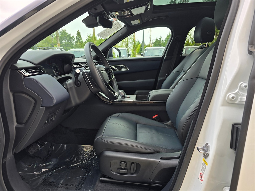 2025 Land Rover Range Rover Velar S photo 21