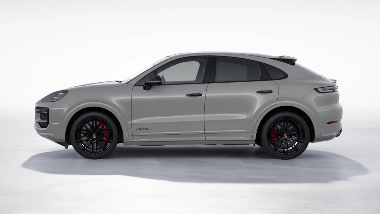 2025 Porsche Cayenne Coupe GTS photo 2