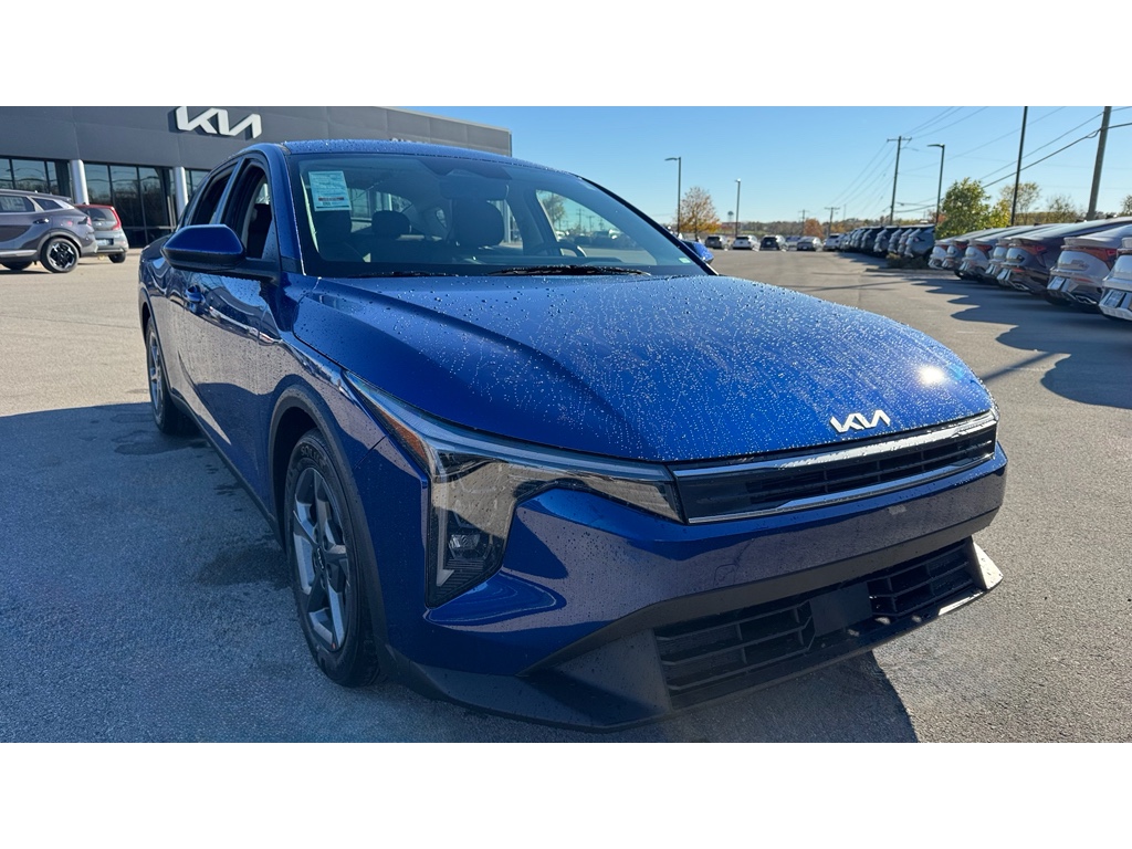 2025 Kia K4 LXS's photo