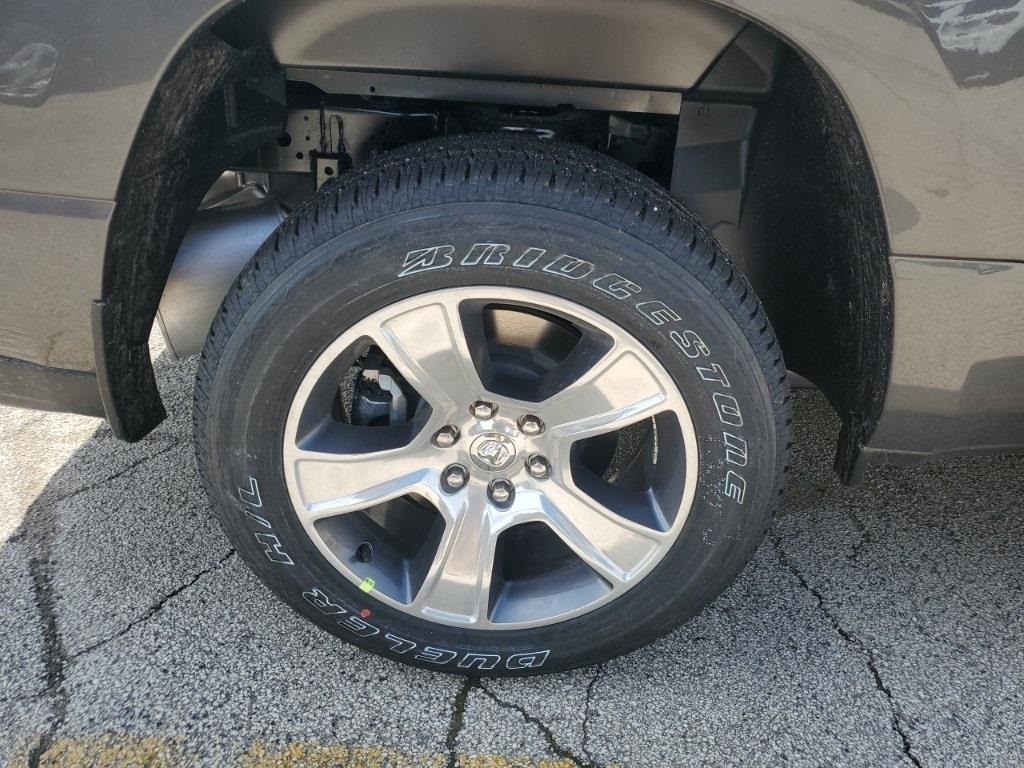 2025 Ram 1500 Tradesman photo 8
