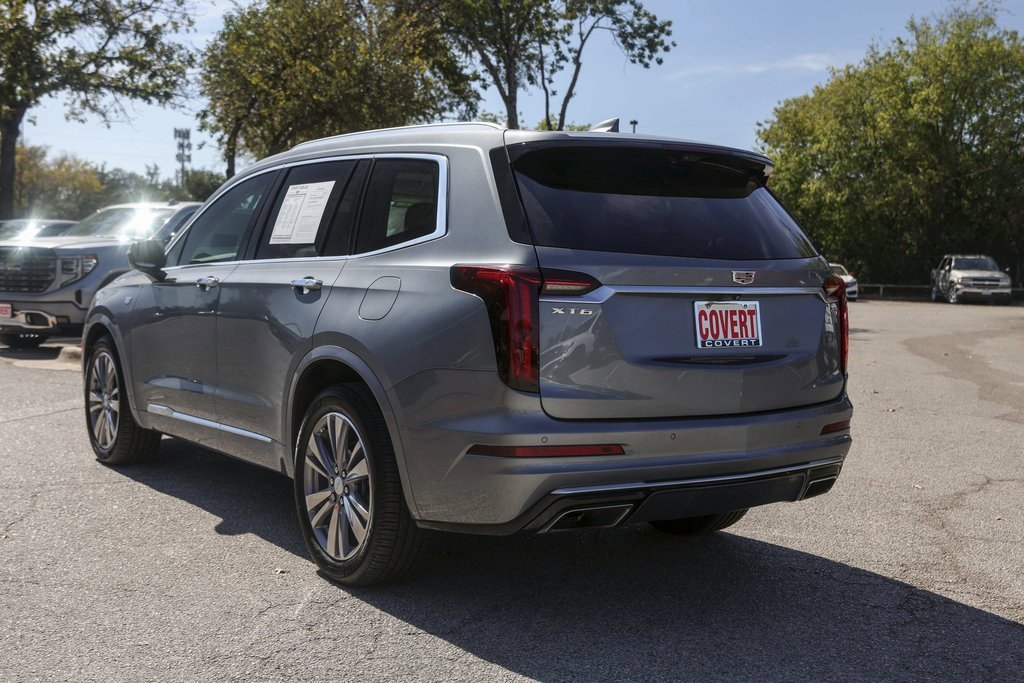 2022 Cadillac XT6 Premium Luxury photo 2