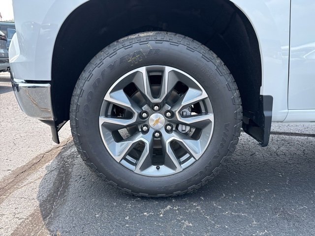 2026 Chevrolet Silverado 1500 LT photo 13