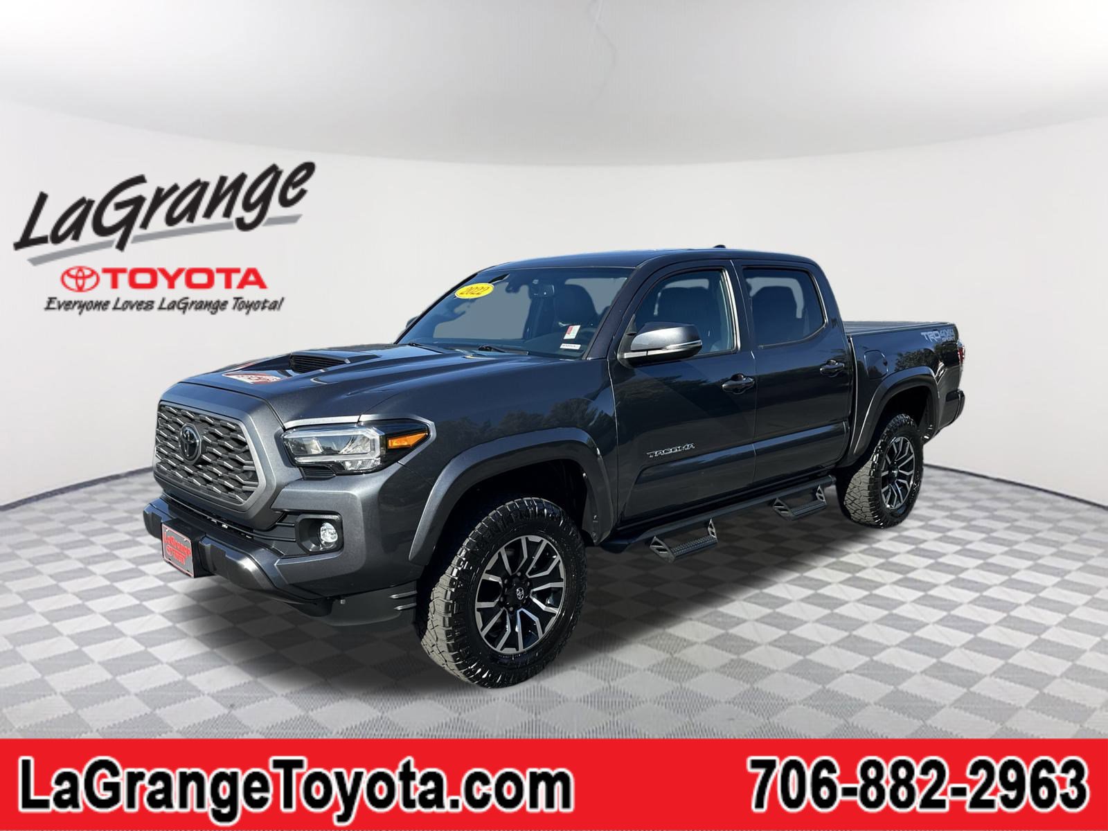 2022 Toyota Tacoma TRD Sport's photo