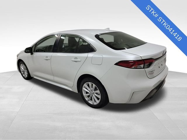 2025 Toyota Corolla Hybrid XLE photo 4