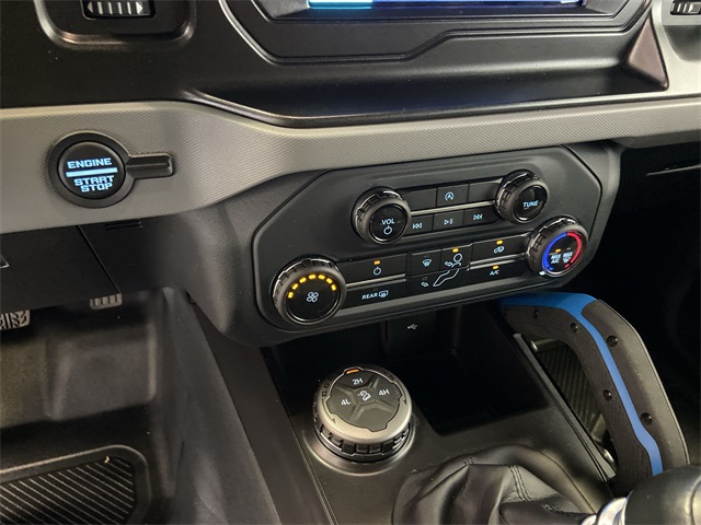 2022 Ford Bronco Black Diamond photo 26