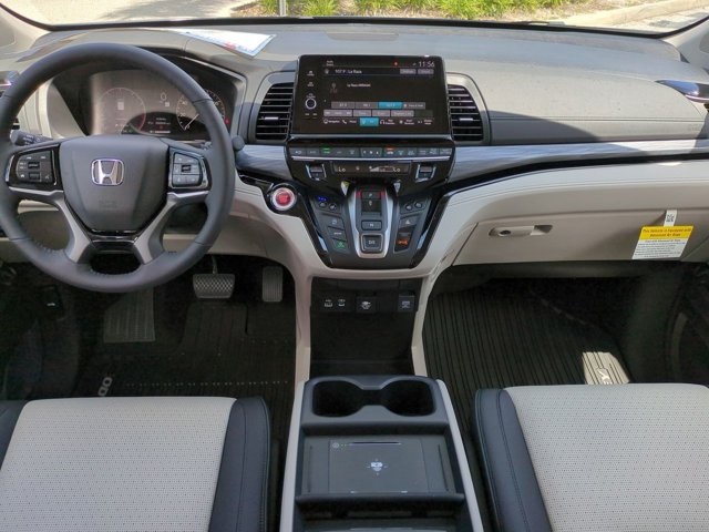 2026 Honda Odyssey Elite photo 12