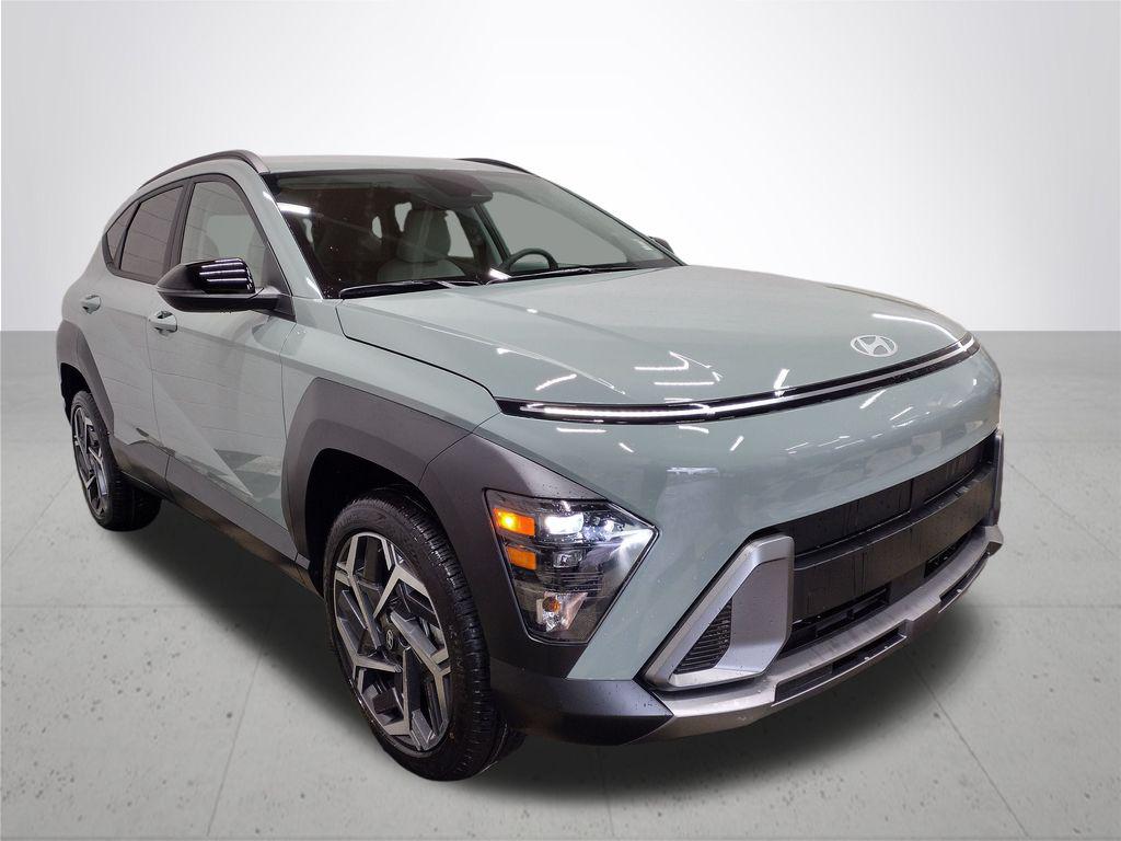 2026 Hyundai Kona SEL photo 2