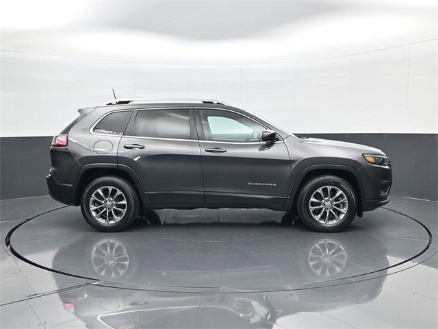 2019 Jeep Cherokee Latitude photo 2