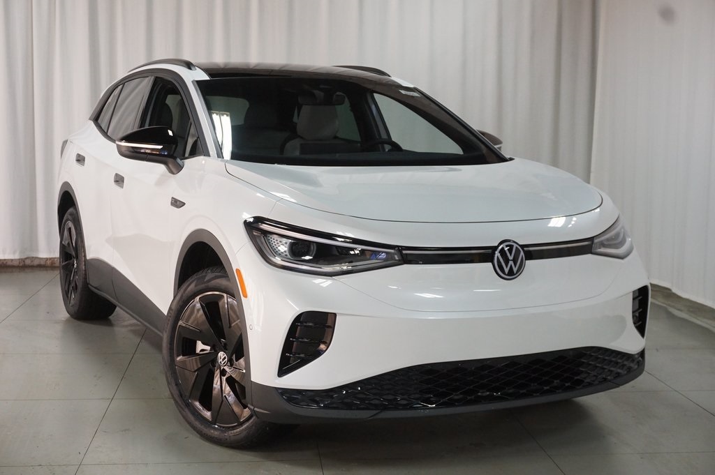 2025 Volkswagen ID.4 Pro S photo 3