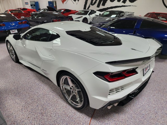 2026 Chevrolet Corvette E-Ray 3LZ photo 4