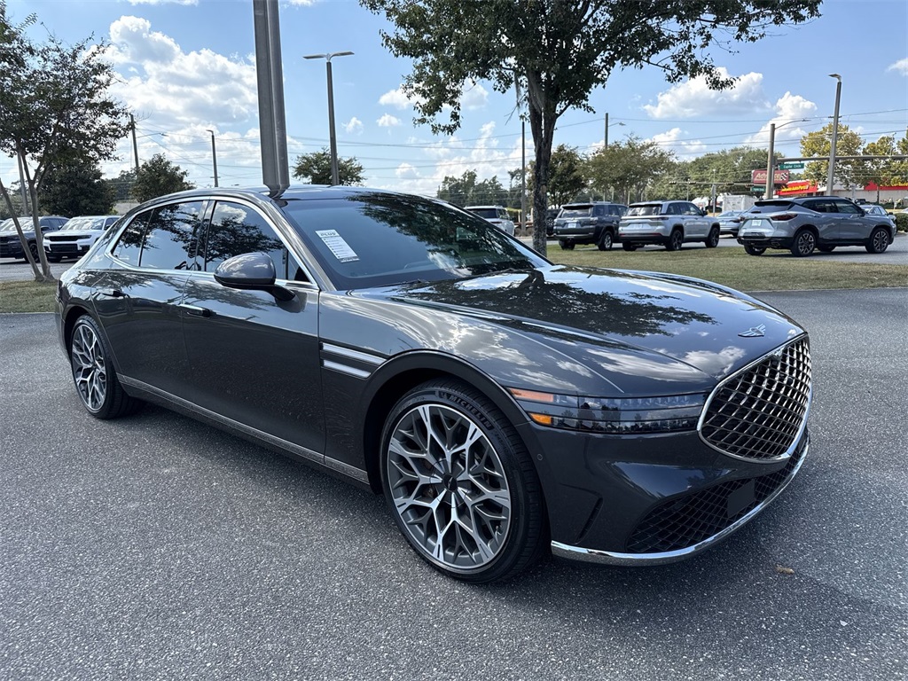 2023 GENESIS G90