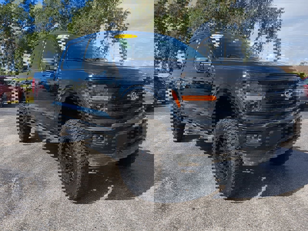 2024 Ford F-150 XLT photo 2