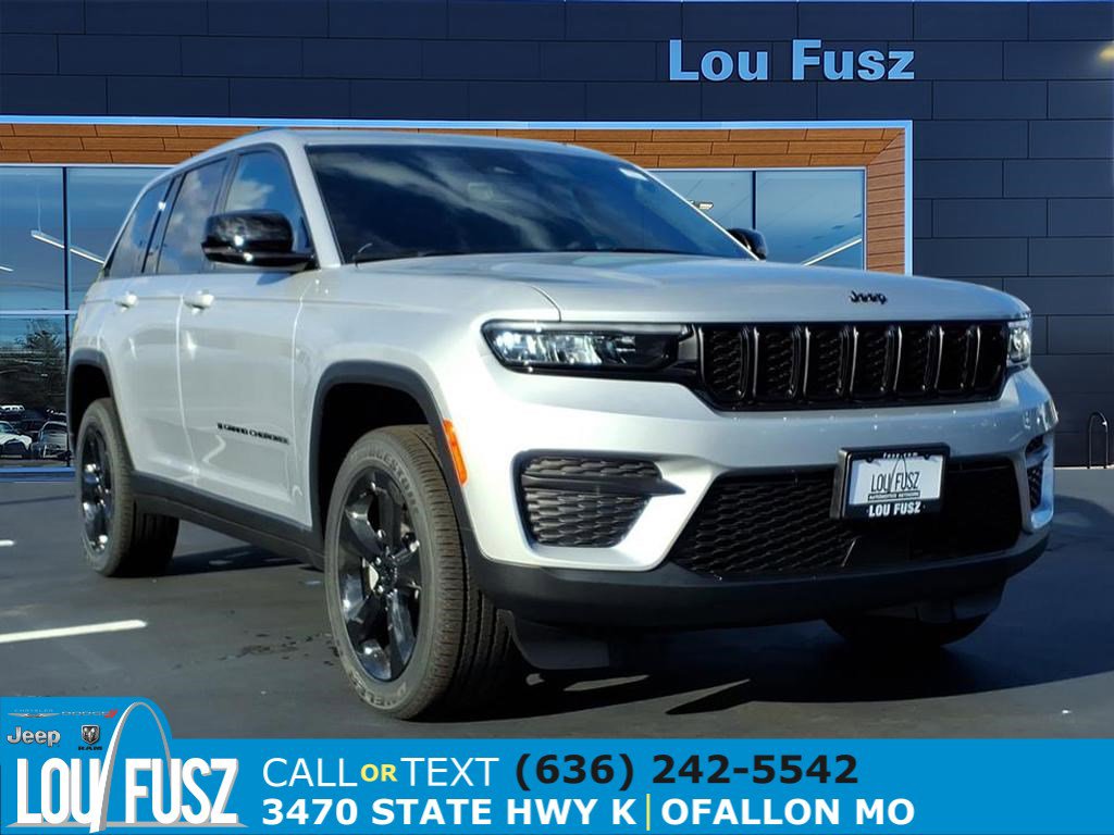 2025 Jeep Grand Cherokee Altitude's photo