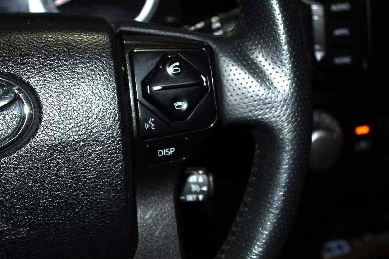 2019 Toyota 4Runner SR5 photo 13