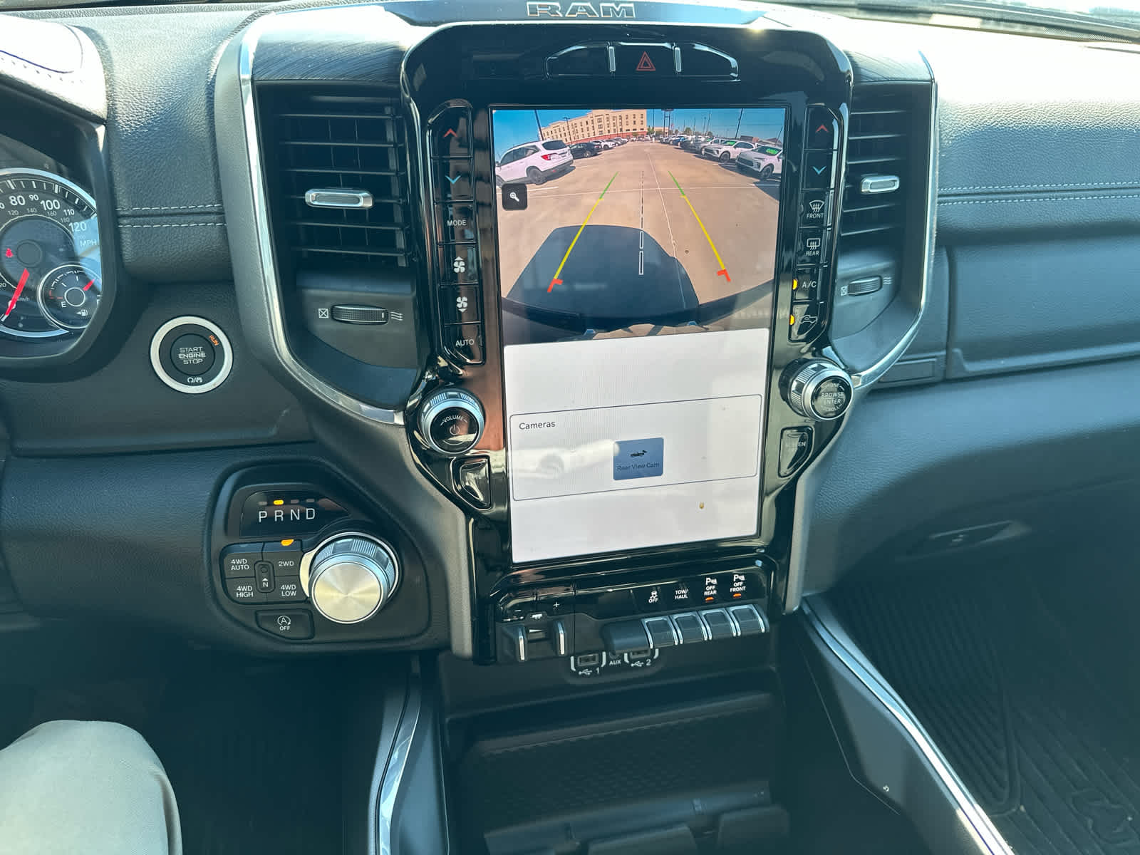 2024 Ram 1500 Laramie photo 17