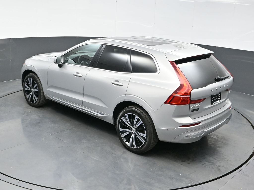 2023 Volvo XC60 B5 Plus photo 36