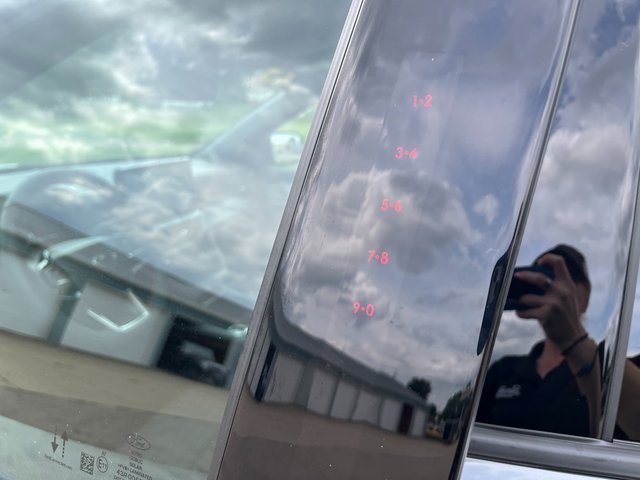 2025 Ford Explorer ST-Line photo 19