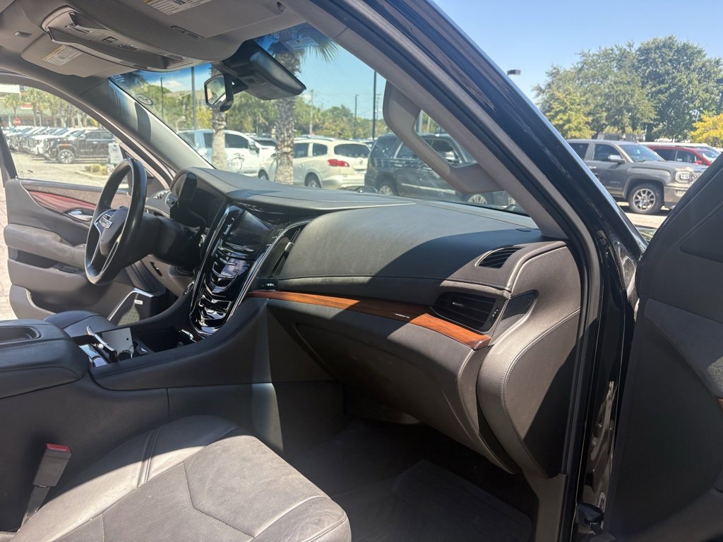 2015 Cadillac Escalade Premium photo 22