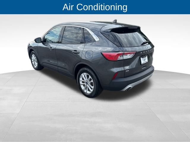 2020 Ford Escape SE photo 5