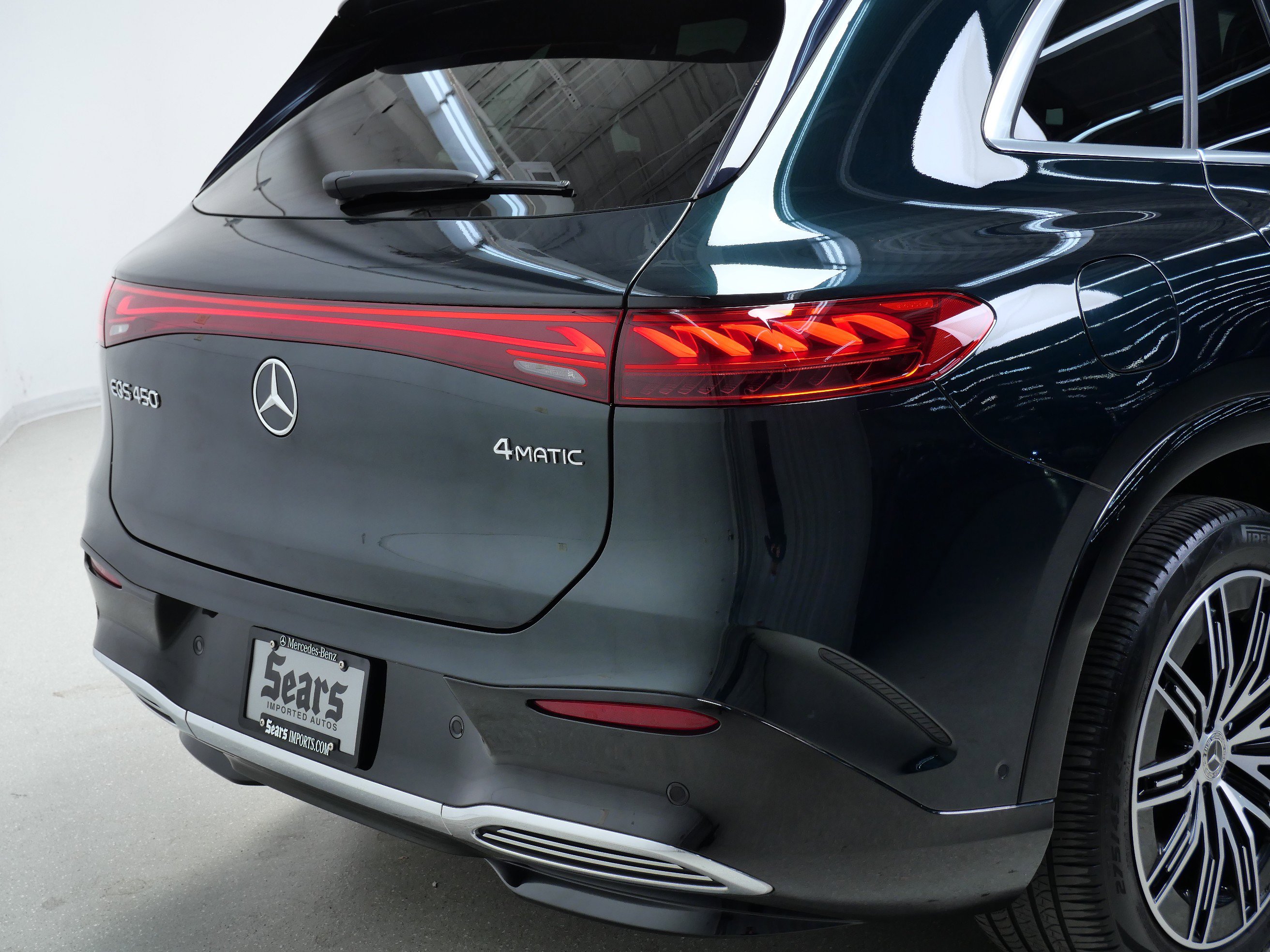 2023 Mercedes Benz EQS SUV 450 4MATIC photo 4