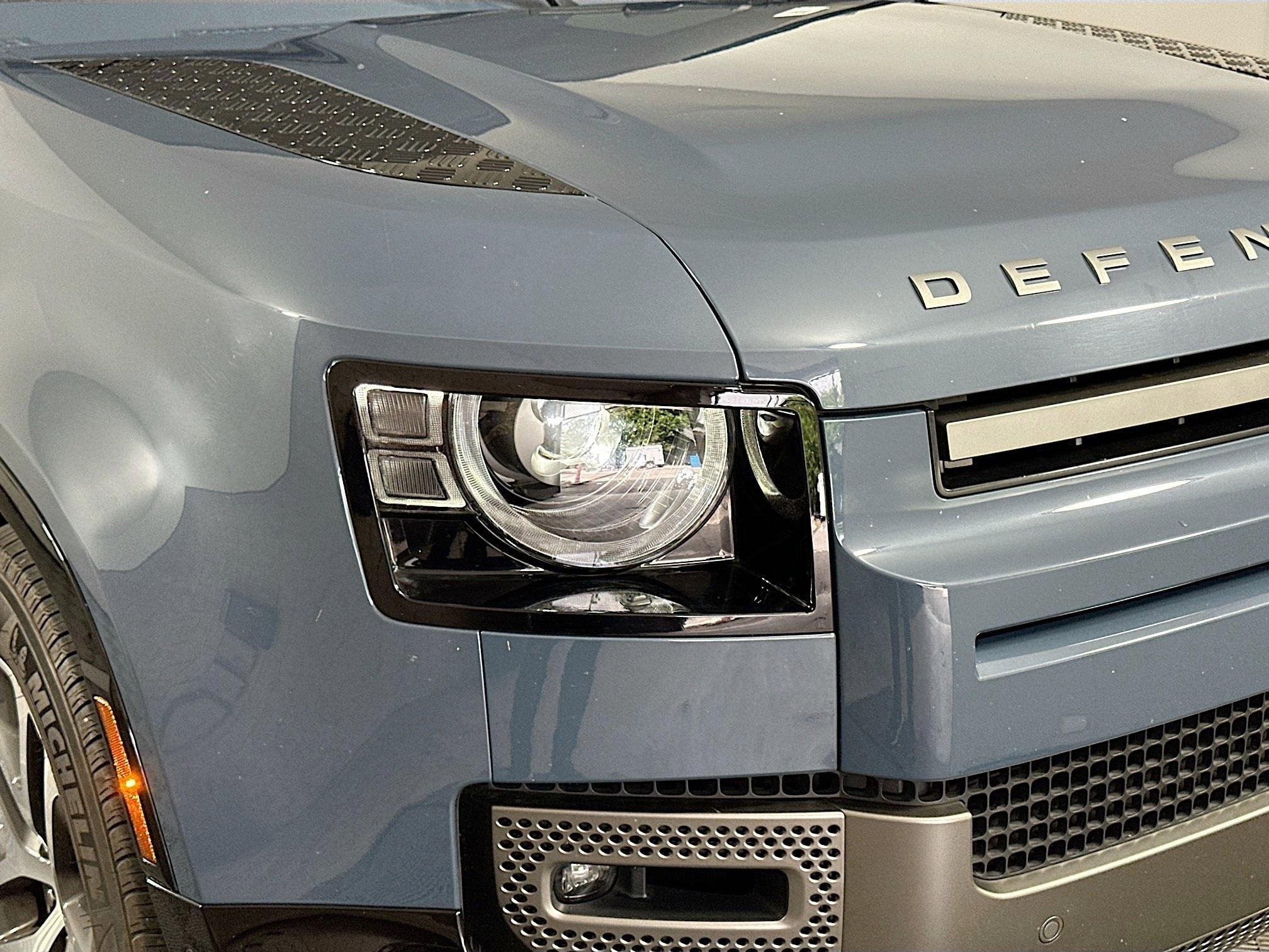 2021 Land Rover Defender X-Dynamic HSE photo 31
