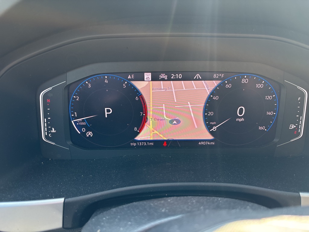 2021 Volkswagen Atlas Cross Sport V6 SEL R-Line photo 6