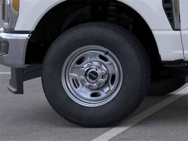 2025 Ford F-250 photo 18