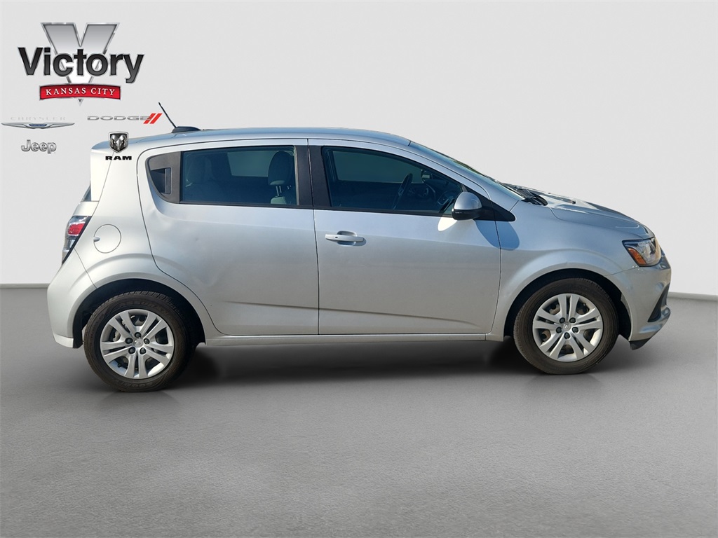 2020 Chevrolet Sonic LT photo 8