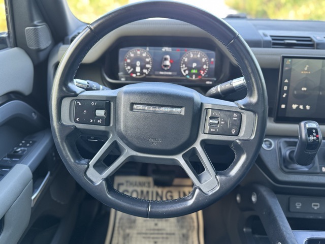 2022 Land Rover Defender 110 X-Dynamic SE photo 23