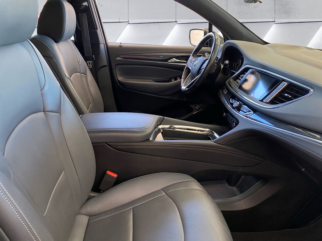 2024 Buick Enclave Premium photo 13