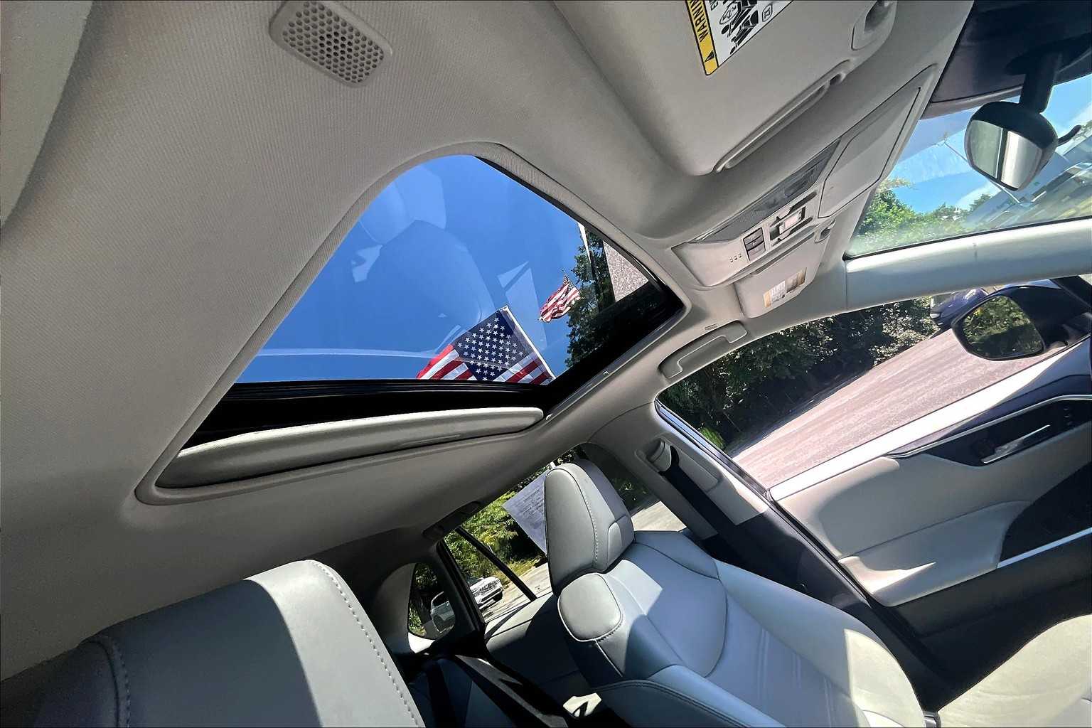 2024 Toyota RAV4 XLE Premium photo 13