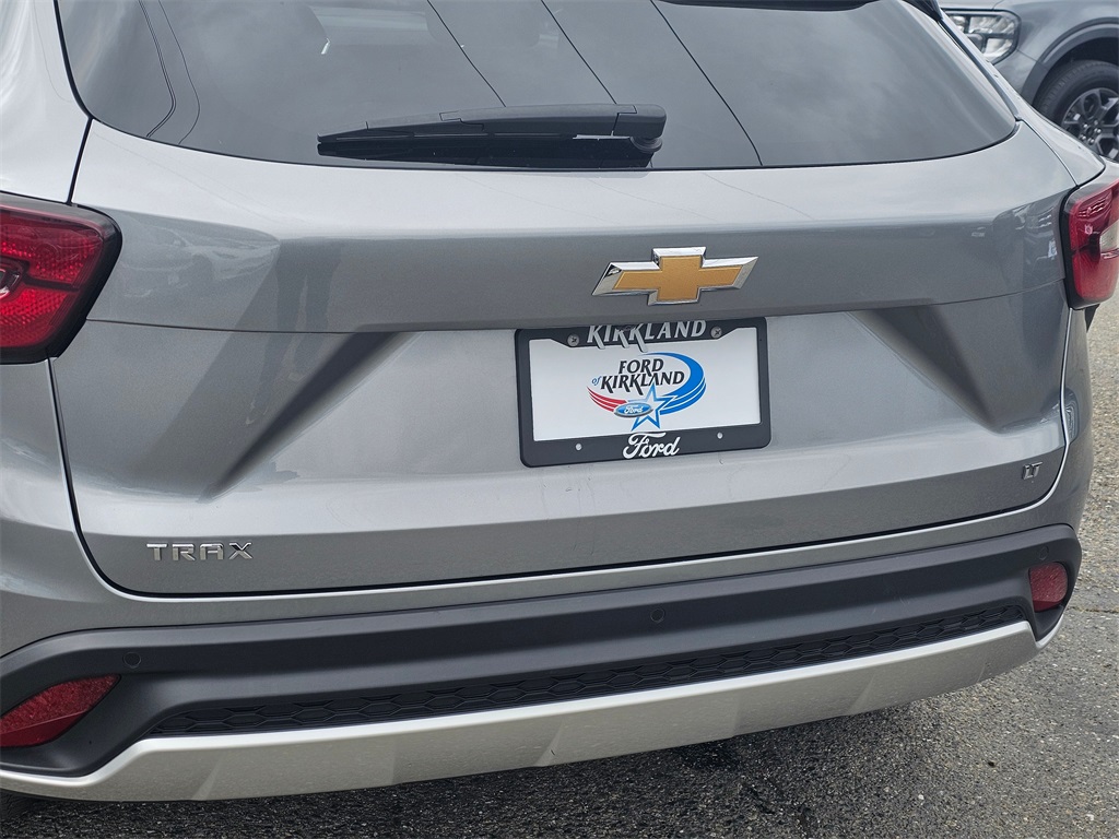 2024 Chevrolet Trax LT photo 14