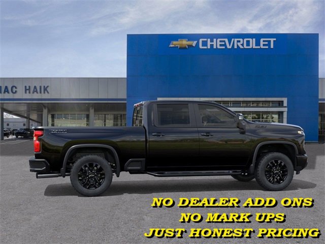 2025 Chevrolet Silverado 2500HD LT photo 3
