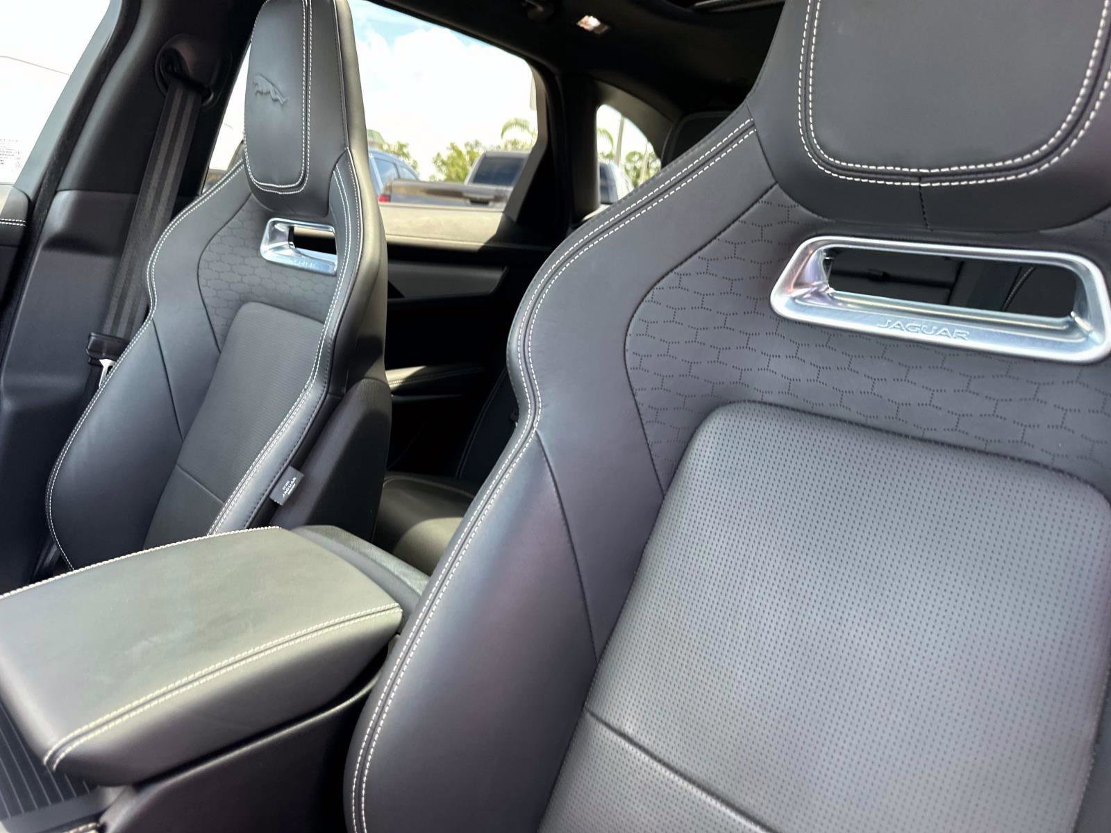 2024 Jaguar F-PACE P400 R-Dynamic S photo 20