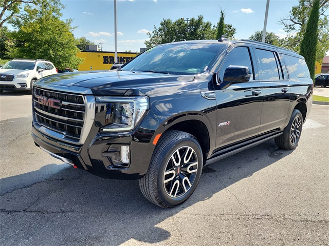 2022 Gmc Yukon XL AT4 photo 11