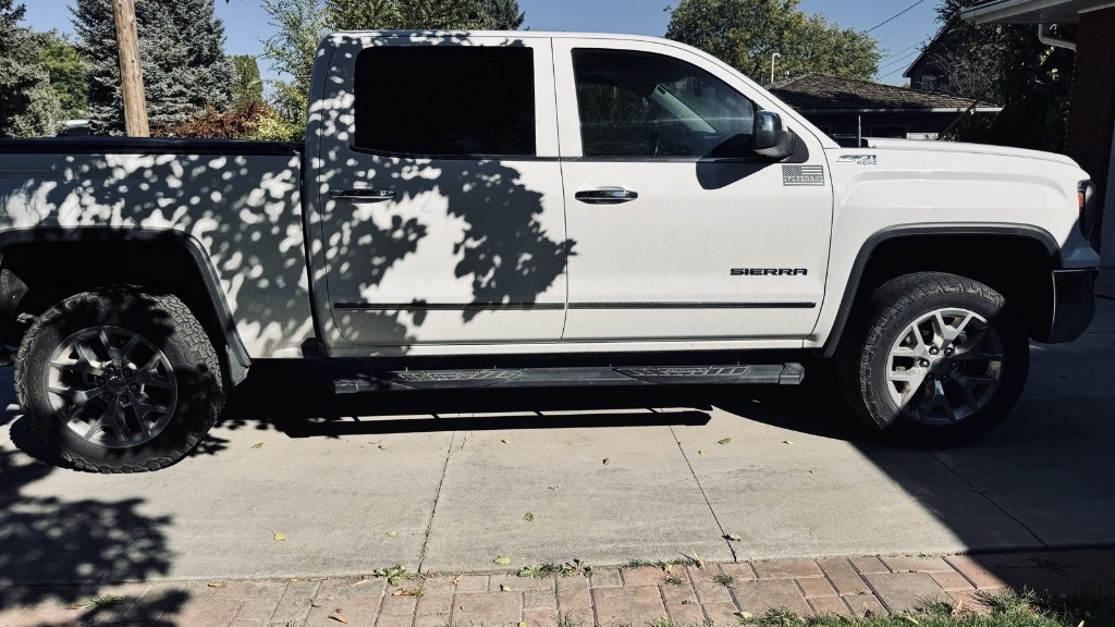 2018 Gmc Sierra 1500 SLT photo 3