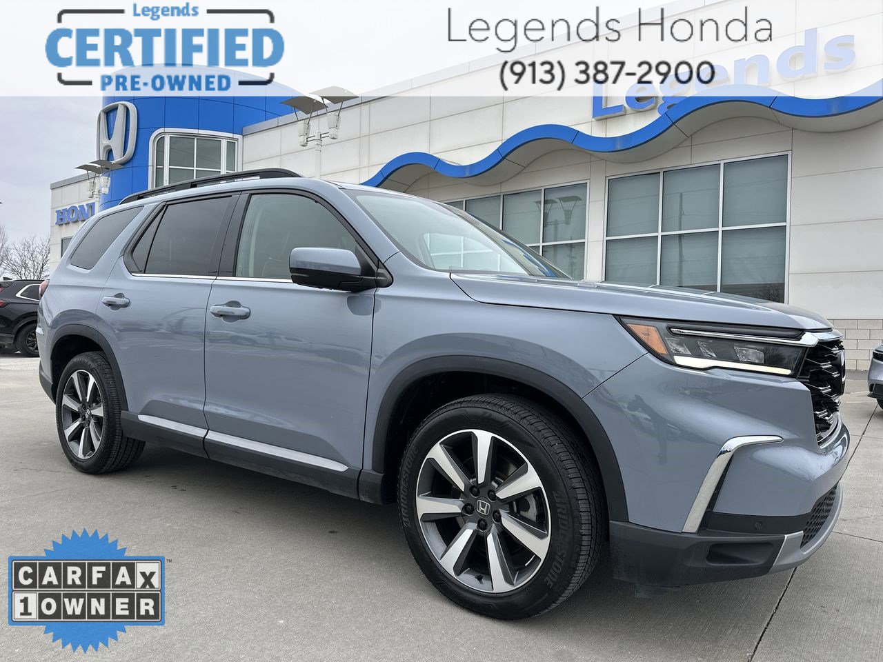 2023 Honda Pilot Elite's photo