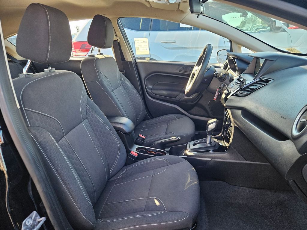 2019 Ford Fiesta SE photo 29