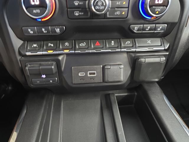 2019 Chevrolet Silverado 1500 High Country photo 19